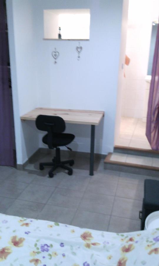 Sympathique Appartement L'Isle-sur-la-Sorgue Ngoại thất bức ảnh